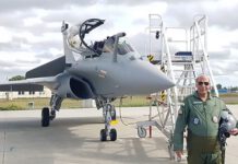 Indian Defence Minister meets French President in Paris