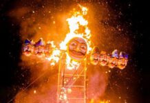 ‘Ravan Podi’ draws huge crowd in Odisha , Emersion on Wednesday