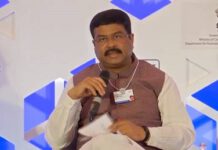 Dharmendra embarks on Russia-Japan trip