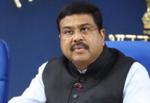 Dharmendra Chairs 1st Meeting of Consultative Committee of PNG Ministry