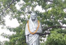 Suparno Pays an Emotional Tribute to Grand Mother Nandini Satpathy on her 14th Punyatithi