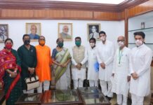Vocal For Local:After Parliament, Odisha BJP MPs floods Sambalpuri Facemasks in Union Finance Ministry