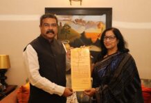 Utkal Varsity VC Prof Sabita Acharya meets Union Minister Dharmendra Pradhan