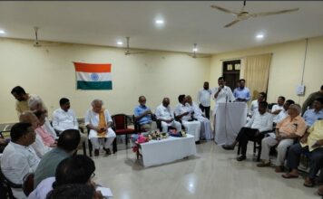 Jairam Ramesh-Digvijaya Singh holds interaction with Civil Society members in Odisha