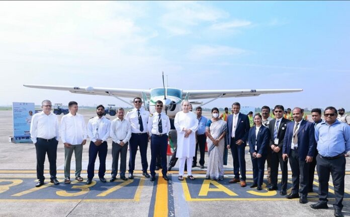 Naveen Patnaik Flags off IndiaOne Air Flight Service from Bhubaneswar ...