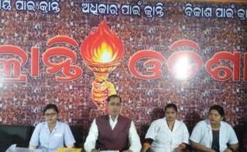 CM Naveen Patnaik Lying and Cheating Contractual Employees, alleges Kranti Odisha Chief Gangadhar Panigrahi