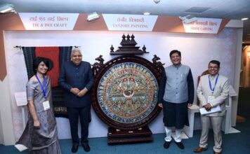Odisha’s Bijay Kumar Parida wins Shilp Guru Award in Palmleaf Engraving Craft Category, 13 from State gets National Awards