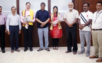 SOA Law Students Felicitated for being Topper in OJS Examinations