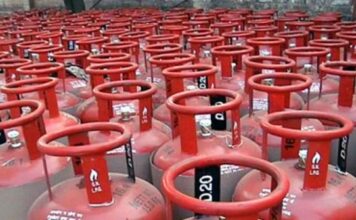 About 1.39 Crore LPG cylinders delivered against bookings of around 1.40 Crore LPG cylinders during the last 3 days, SYMI and NV SUNSHINE, two vessels carrying LPG cargo for India safely transit Strait of Hormuz; Cargo Deliveries to Kandla and New Mangalore on Schedule