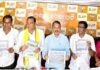 ଏବେ ସହରାଂଚଳରେ ବସ୍ତି ବାସିନ୍ଦାମାନଙ୍କୁ ଯେଉଁ କାଗଜ ଖଣ୍ଡିଏ ଦିଆଯାଉଛି ସେହି କାଗଜରେ ଲେଖାଯାଇଛି ଯେ, ଏହା ଏକ ଫର୍ମ ବୋଲି , ତା ତଳକୁ ଲେଖା ହୋଇଛି ଏହା ଏକ ପ୍ରମାଣ ପତ୍ର ବୋଲି , ଆଉ ଏହାକୁ ରାଜ୍ୟ ସରକାର କହୁଛନ୍ତି ଏହା ପଟ୍ଟା ବୋଲି