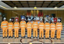 SBI distributed 450 Raincoats to Traffic Police Personnel in City