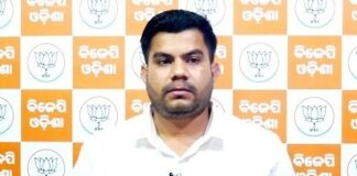 କଂଗ୍ରେସ ସଭାପତିଙ୍କ ପହଲଗାମ ଆତଙ୍କବାଦୀ ଆକ୍ରମଣ ସମ୍ପର୍କିତ ବକ୍ତବ୍ୟ_ , ଭକ୍ତ ଚରଣ ଦାସ ରାଜ୍ୟବାସୀଙ୍କ ଆଗରେ ନିସର୍ତ କ୍ଷମା ପ୍ରାର୍ଥନା କରନ୍ତୁ, ଆତଙ୍କବାଦୀ ଶକ୍ତିମାନଙ୍କୁ ବଂଚାଇବା ପାଇଁ କଭର ଫାୟର ପ୍ରଦାନ କରୁଛନ୍ତି ଭକ୍ତ ଦାସ