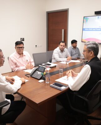 Union Education Minister Reviews Samagra Shiksha; Emphasizes Convergence of Flagship Schemes to Strengthen School Education
