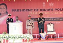President Droupadi Murmu presented the ‘President of India’s Police Colour’ to the Sikkim Police at Gangtok