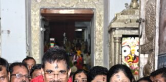 Governor visits Puri Shri Lord Jagannath Temple