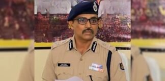 Senior IPS Dayal Gangwar suspended