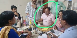 Prasanna Kumar Pattnaik, Executive Engineer, RWD-I, Rayagada, apprehended by Odisha Vigilance while demanding and taking bribe Rs. 2 Lakhs from a Contractor, total cash recovered comes to Rs 5.39 lakh