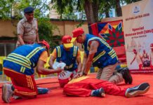 125 fire fighters specially trained in advance firstaid and rescuing persons from inside crowd