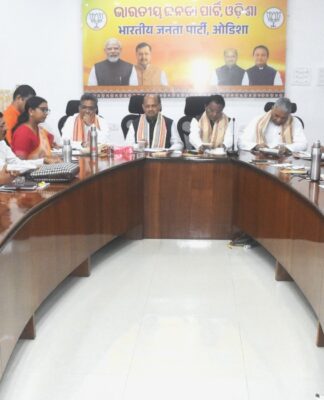 BJP State Secretary and District In-charge meeting at the State Office, Detailed discussions were held regarding the organizational work of the party, strengthening the organization down to the booth level, and the people-oriented work of the Central and State Governments.
