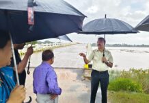 Kendrapara Collector vsited flood-prone areas across different blocks to assess the ground situation as the water level of the Baitarani River continues to be monitored closely