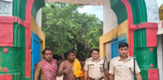 Dr Satyajit Naik IGP, Central Range, along with Prateek Sing SP Puri visited Shri Lokanath Temple to review the safety and security arrangements made for Kaudia devotees during the ongoing pilgrimage season