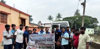 SOA NSS distributes relief in flood-affected areas