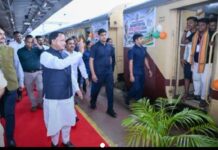 Nearly one thousand representatives from 19 Naxal-free districts of the state have begun their journey to Gujarat via this special train, who will represent Odisha as a symbol of peace, security, and progress in Ekta Nagar