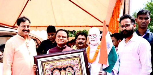Brand Ambassador of Swachha Bharat mission Silver Gandhi fame Mohan Mohapatra was warmly Felicitated by Chief Minister Mohan Charan Majhi for his immense contributions to promote and propagate Prime Minister Narendra Modi’s life and Philosophy throughout the Country by several round of Padayatras