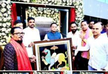 Silver Gandhi demands regularisation of Contractual Teachers, Submitted Memorandum to CM*