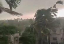 Centre of Severe cyclonic storm is very close to the coast line andthe landfall process will commence during next 1-2 hours, It is likely to makelandfall during early hours (0200-0400 Hrs IT) of 28th October